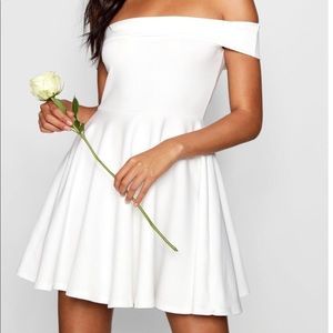 NWT.. off the shoulder, white flowy dress